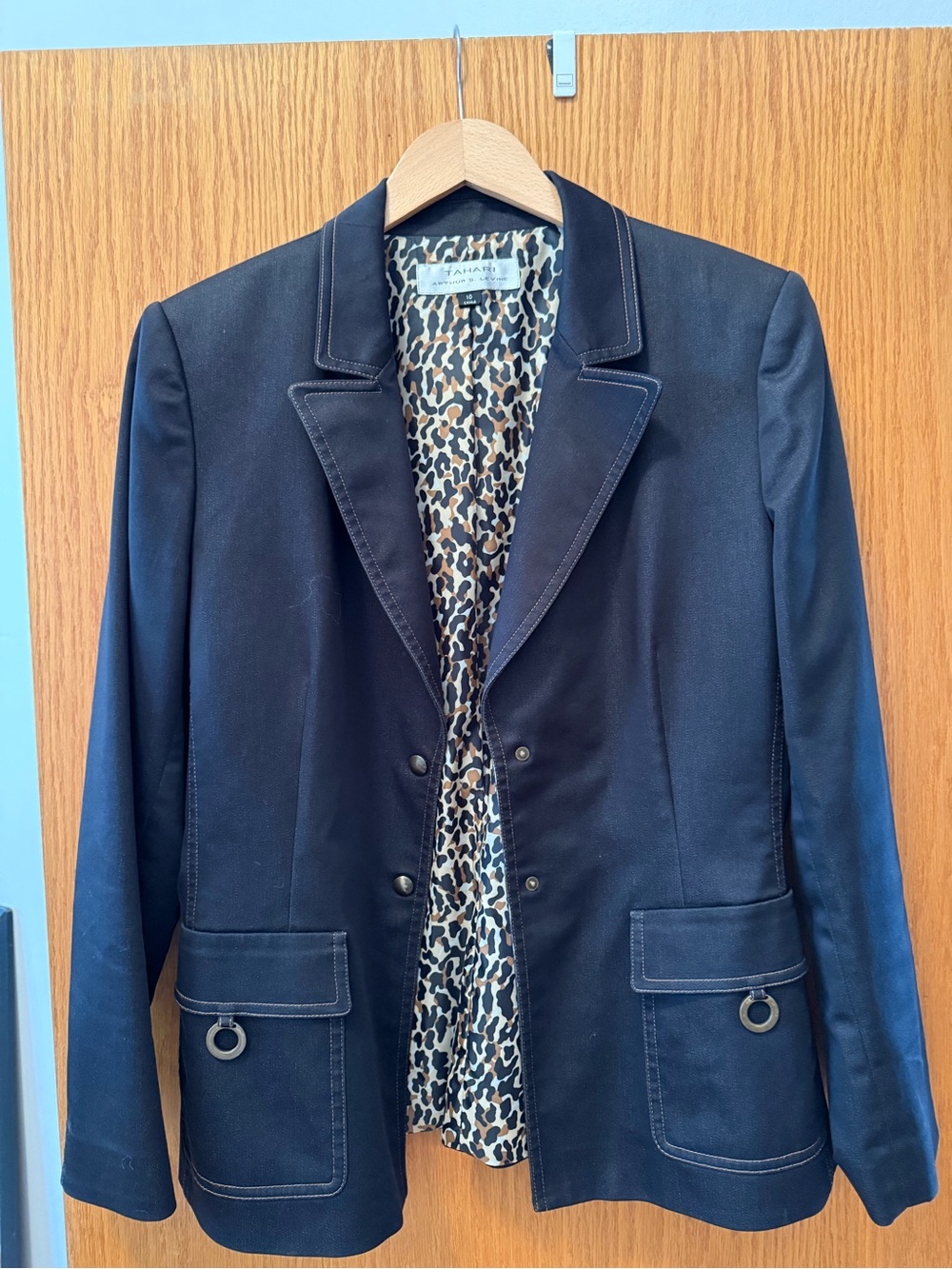 Tahari Black Women's Blazer with Leopard-Print Lining